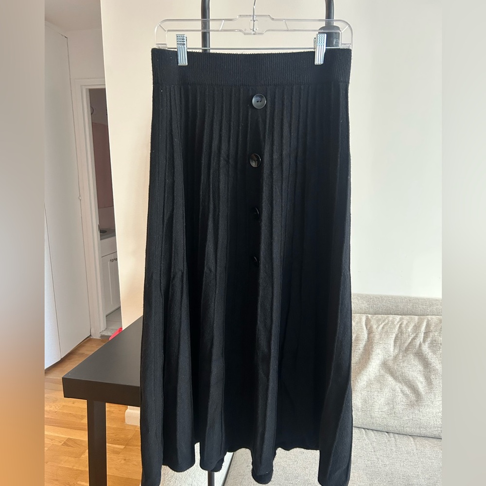Knit midi skirt